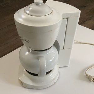 Mrs. Tea, makes a 2 cup pot of tea, no longer made, rare to find.